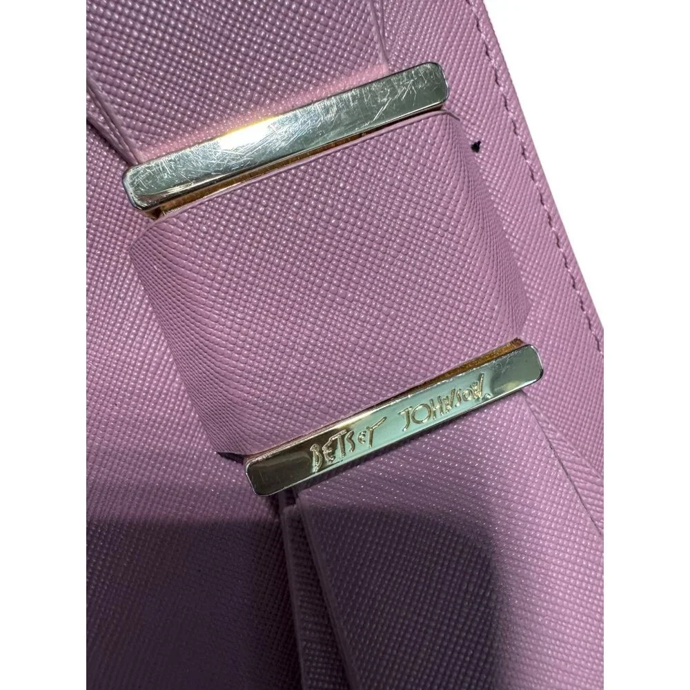 Betsey Johnson Lavender Bow Wristlet‎ Wallet NWOT